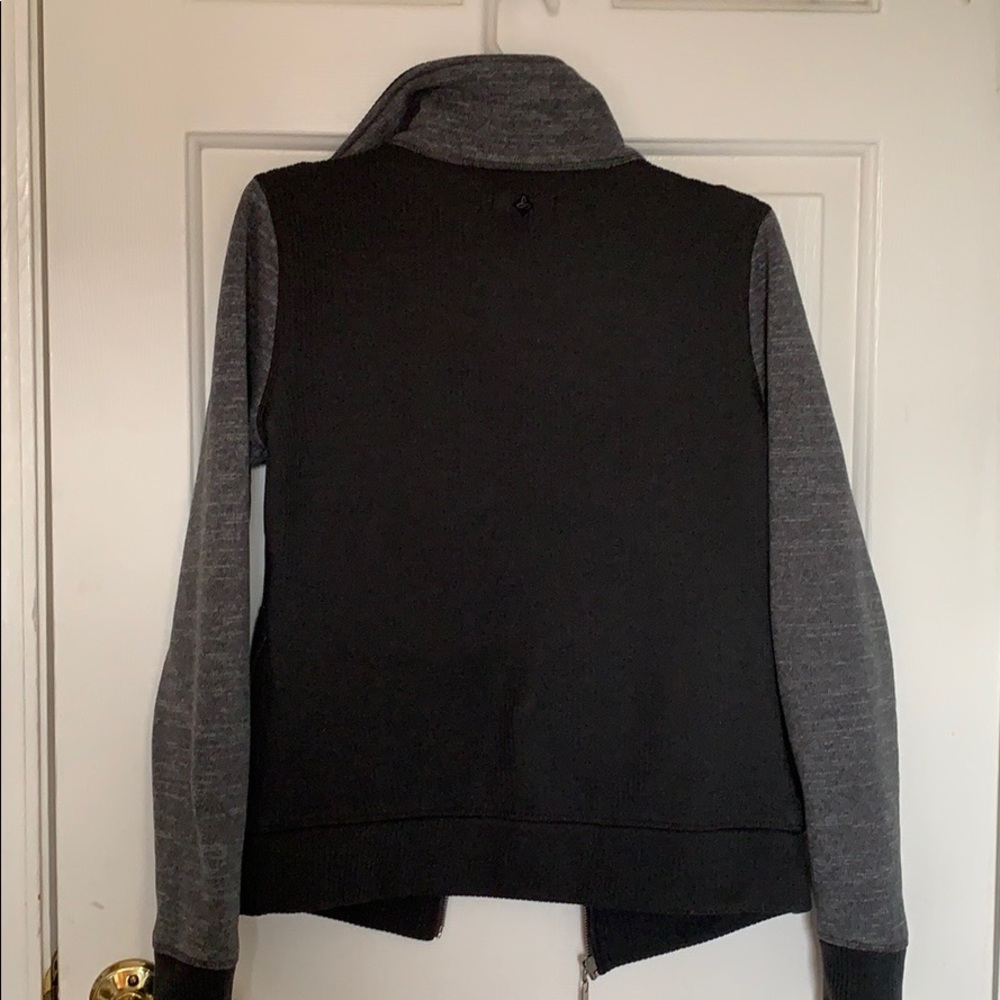 Prana yoga sweater